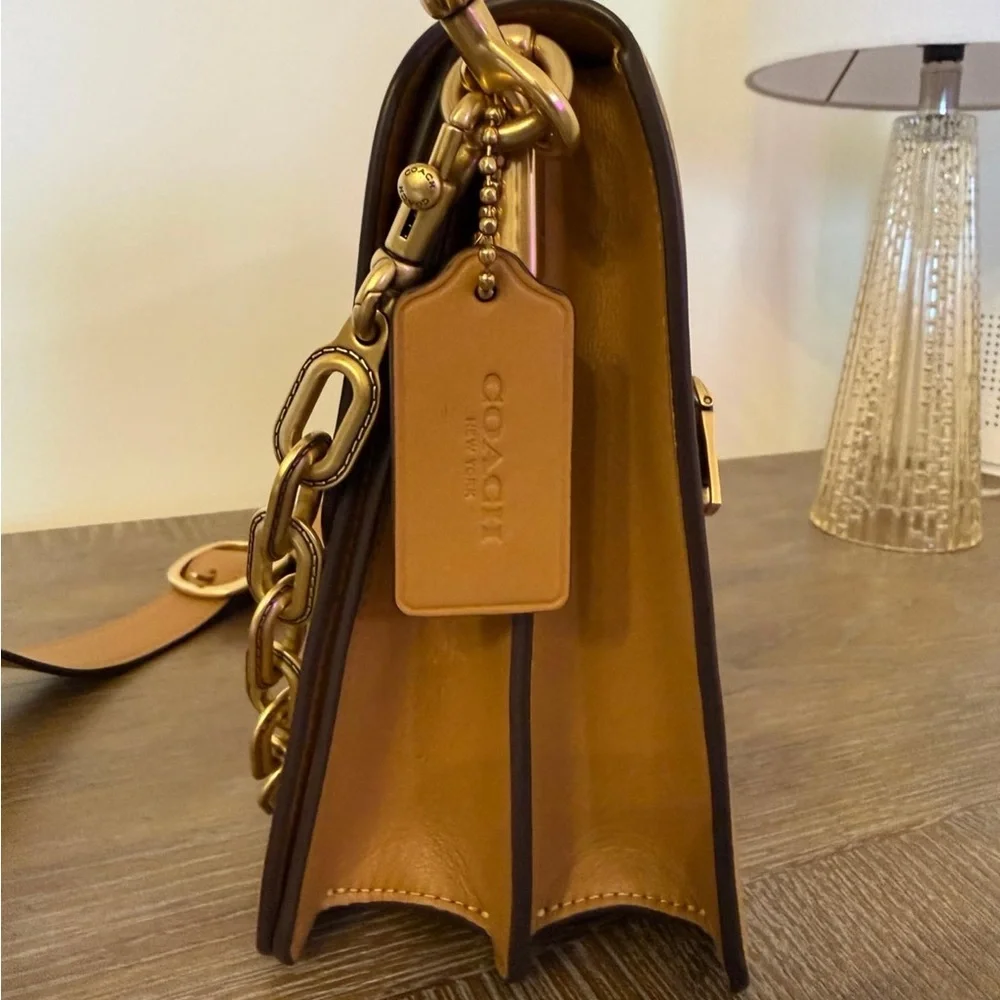 Coach Tabby Shoulder Bag With Chain / Tan Leather Gold Hardware Crossbody - New